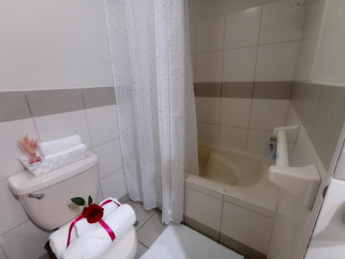 Habitacion Privada En Departamento Compartido Distretto di Distretto di Lima Esterno foto