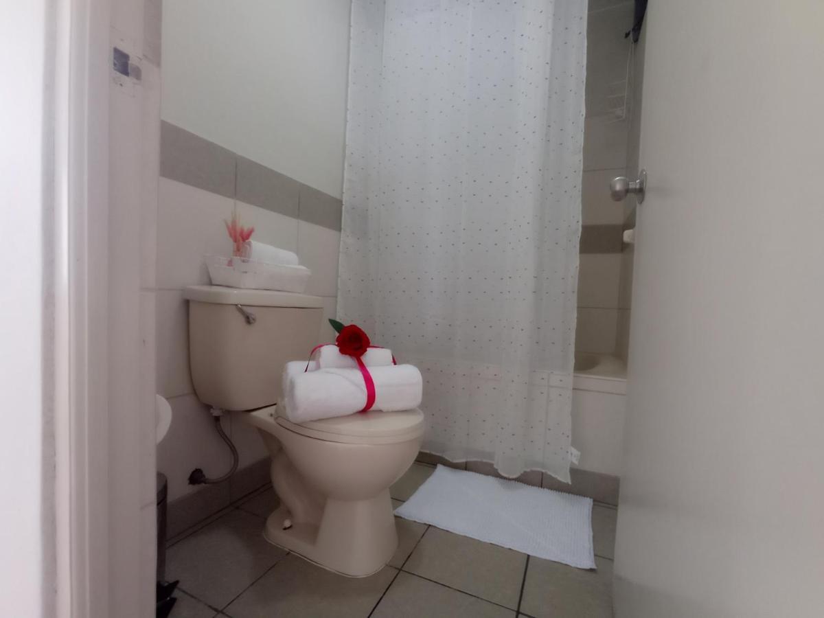Habitacion Privada En Departamento Compartido Distretto di Distretto di Lima Esterno foto